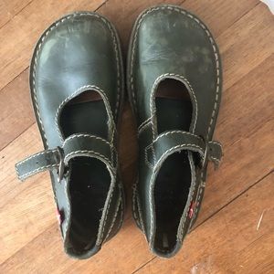 Himmerland duck feet shoes